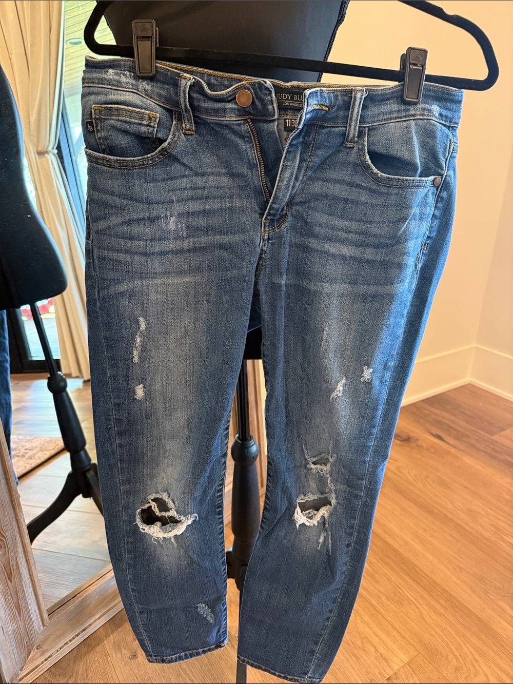 Judy Blue Distressed Boyfriend Jeans in Medium Blue Wash